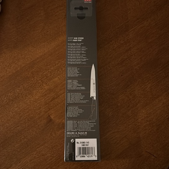 Zwilling Four Star 5-1/2” Serrated Chef’s Knife NWT - Picture 2 of 3
